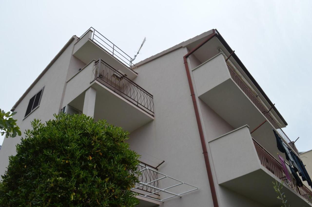 Soba Mira Apartment Макарска Екстериор снимка