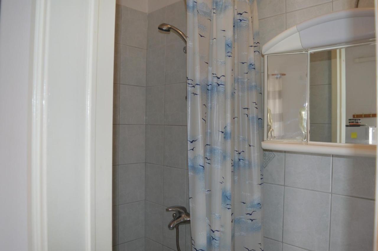 Soba Mira Apartment Макарска Екстериор снимка